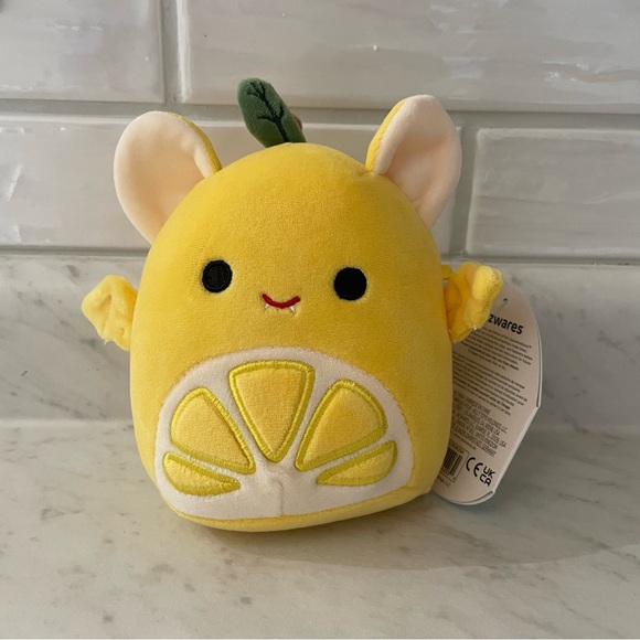 Squishmallows Other - Yalitza the Lemon Bat Squishmallow